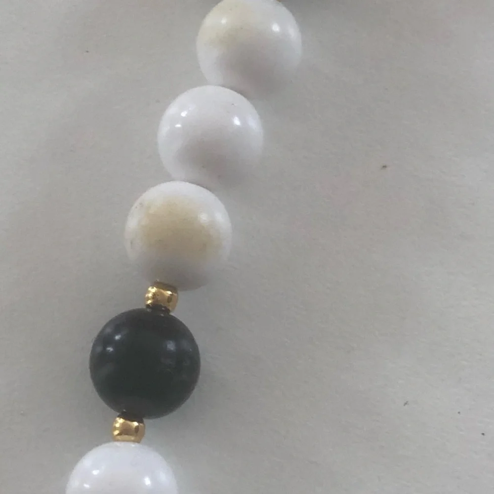 Liz Claiborne Black and White Necklace